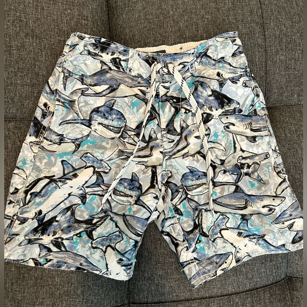 🌴The Children Place boys swimming shorts Size S 5/6